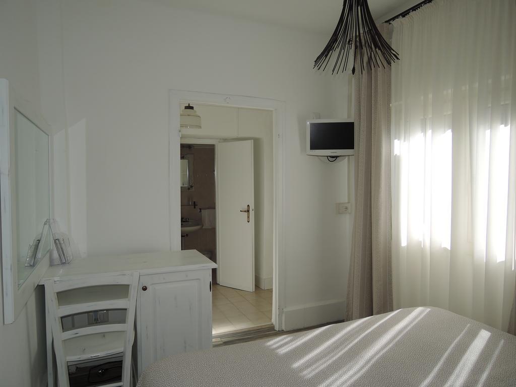 Hotel La Scogliera Бордигера Экстерьер фото