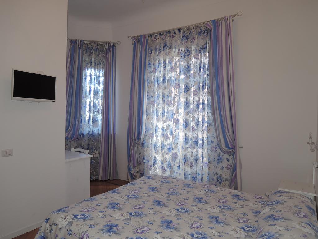 Hotel La Scogliera Бордигера Экстерьер фото