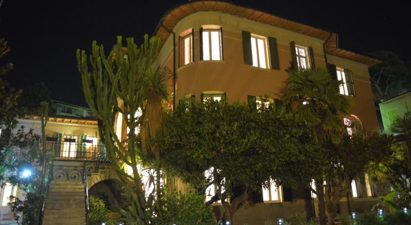 Hotel La Scogliera Бордигера Экстерьер фото
