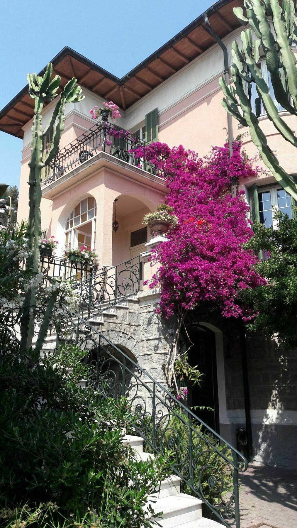 Hotel La Scogliera Бордигера Экстерьер фото